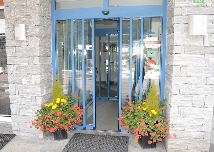 费霍夫公寓 * 萨斯费